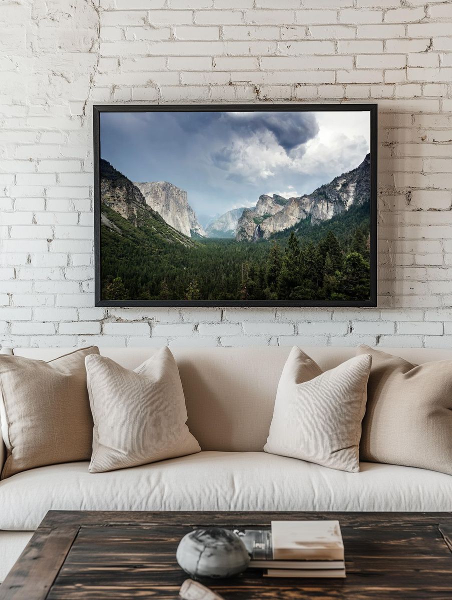 Yosemite National Park. Original image. — room view 1