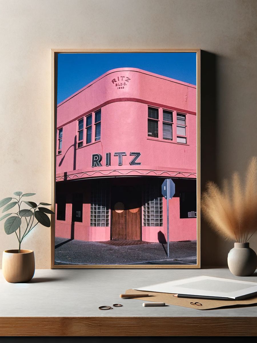 Ritz Building (1940), Eureka, California. — room view 2
