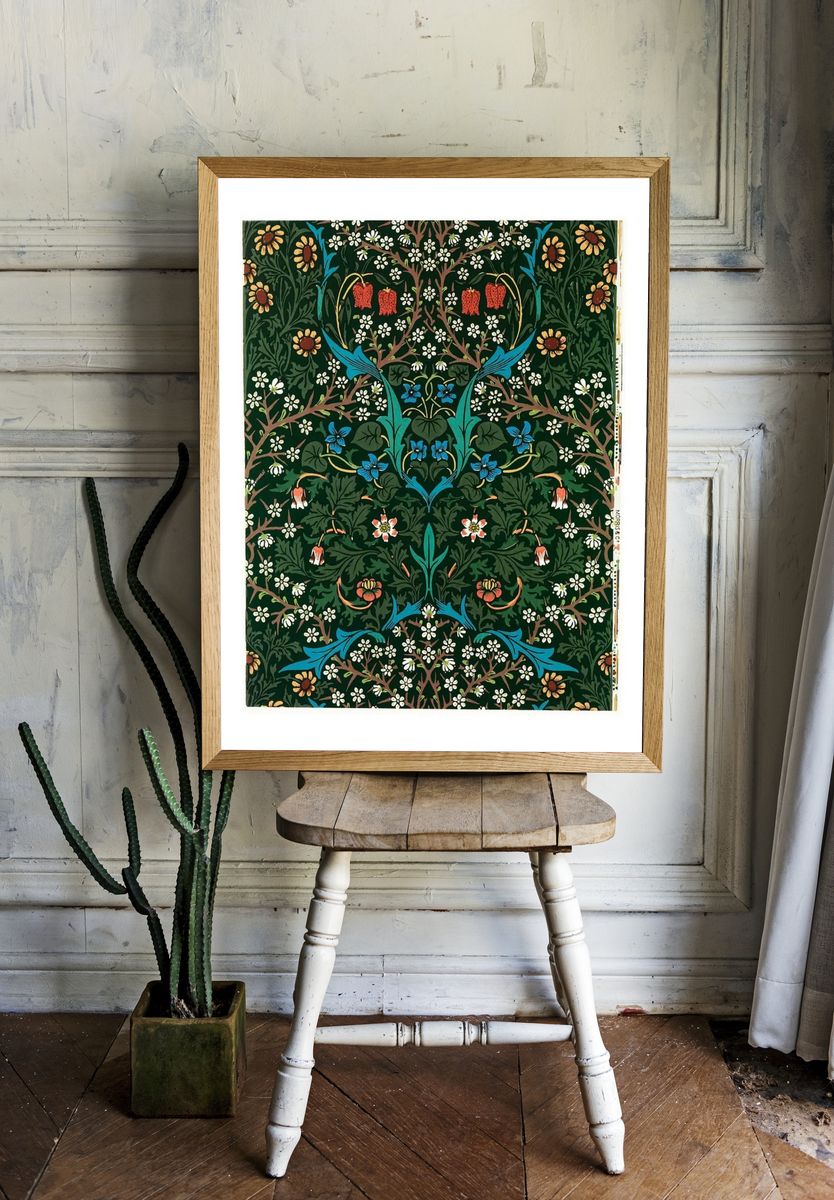 Tulip pattern vintage illustration wall. — room view 1