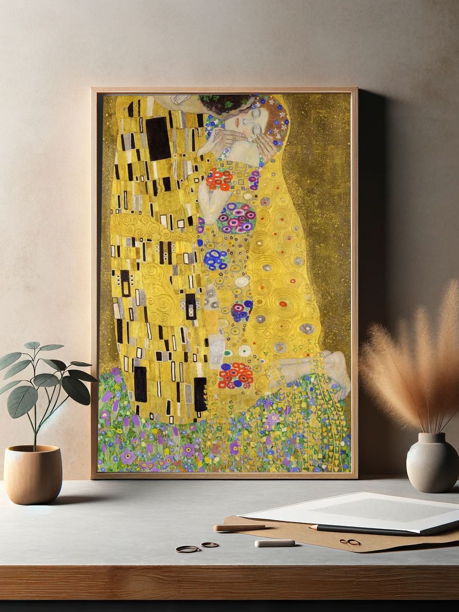 Kiss iPhone wallpaper, Klimt art. — room view 2