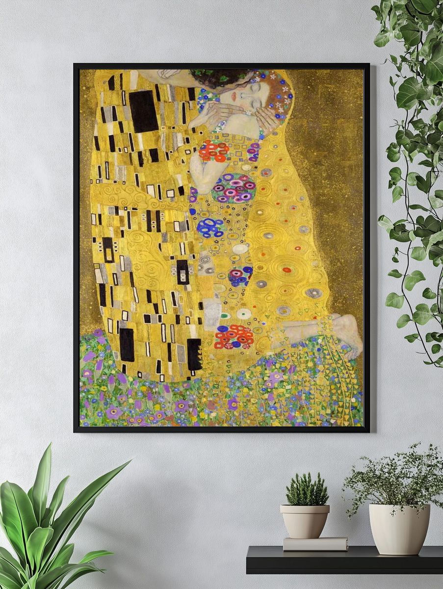 Kiss iPhone wallpaper, Klimt art. — room view 4