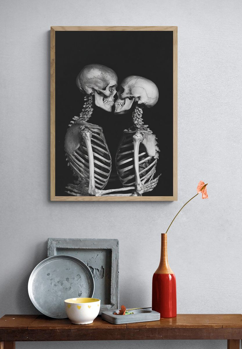 Skeleton Kiss Black-White Print. — room view 3