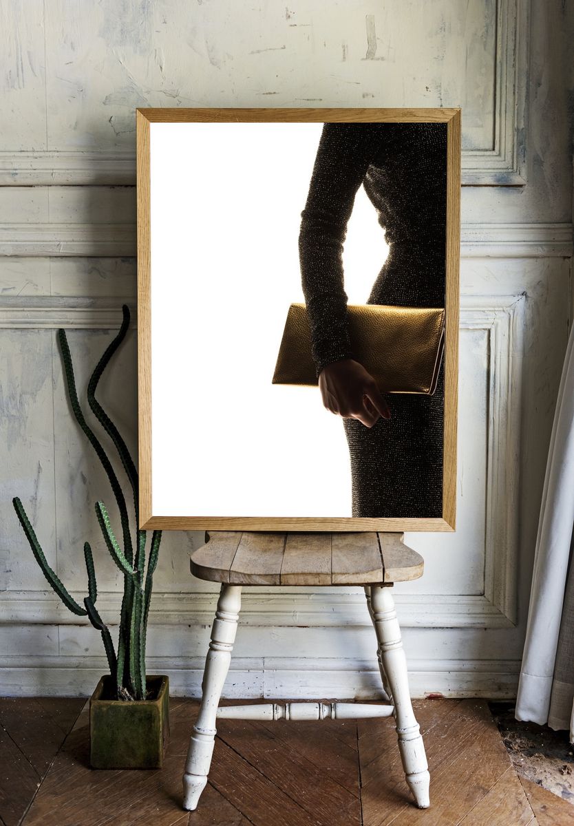 Elegant Fashion Clutch Poster. — room view 1