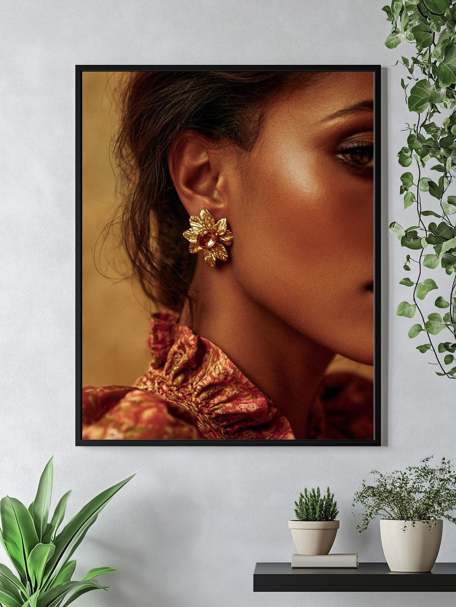 Golden Portrait Fashion Poster. — room view 4