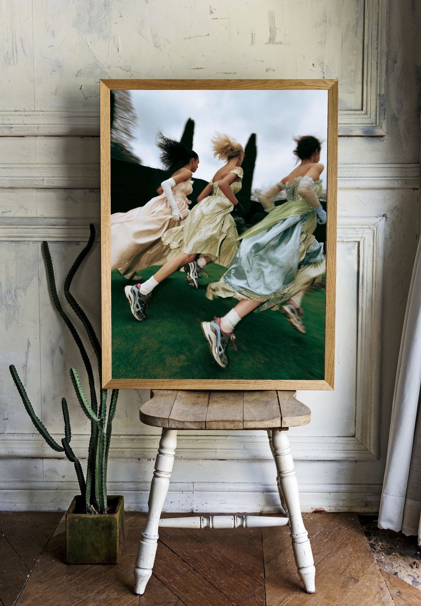 Fashion Runway — Contemporary Print. room preview