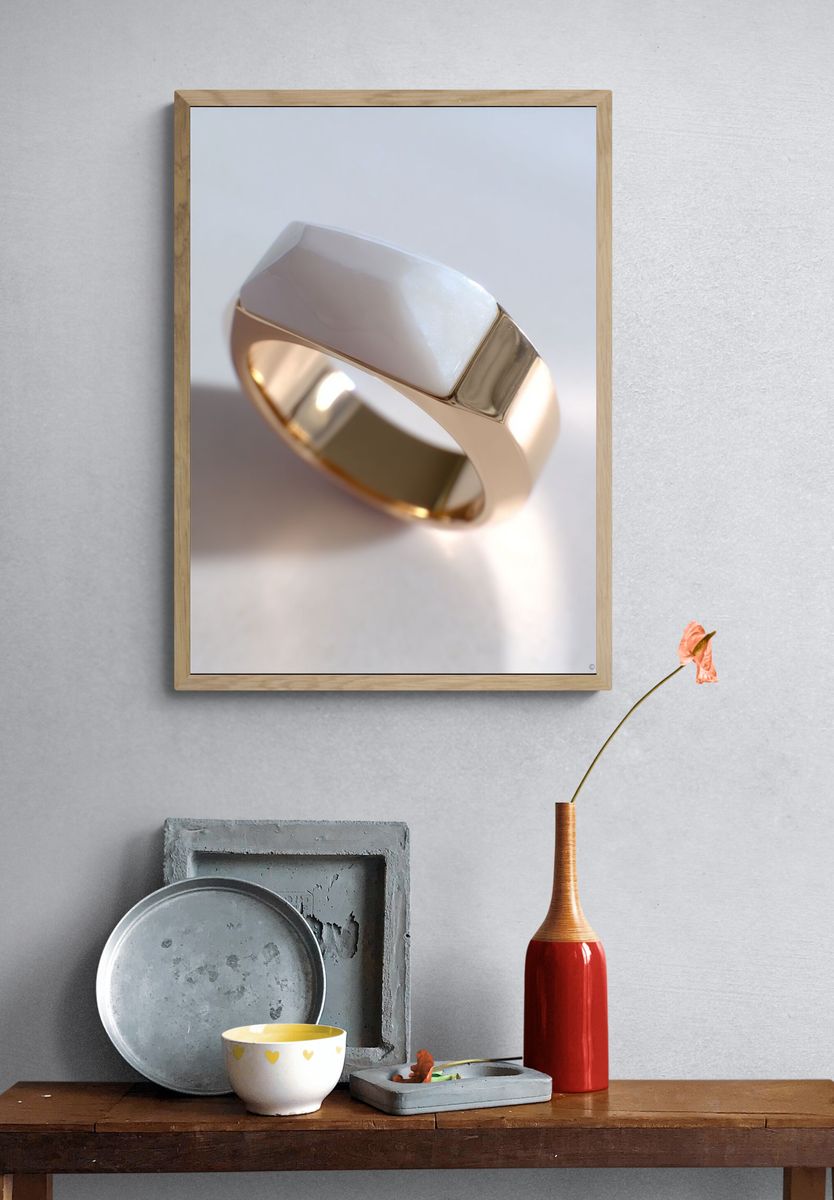 Minimalist Gold Signet Ring Poster. — room view 3