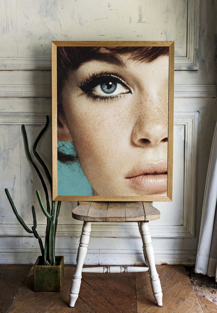 Retro Pop Portrait Poster. — room view 1