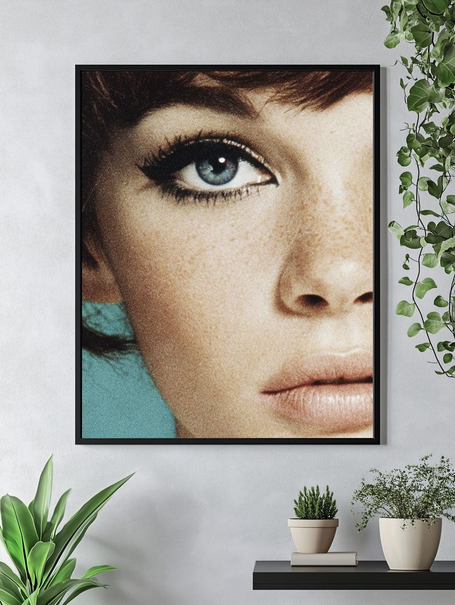 Retro Pop Portrait Poster. — room view 4