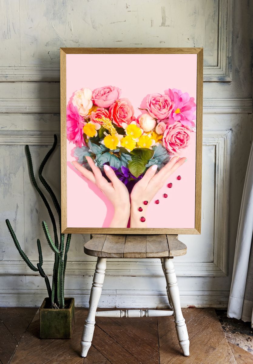 Rainbow flower heart. — room view 1