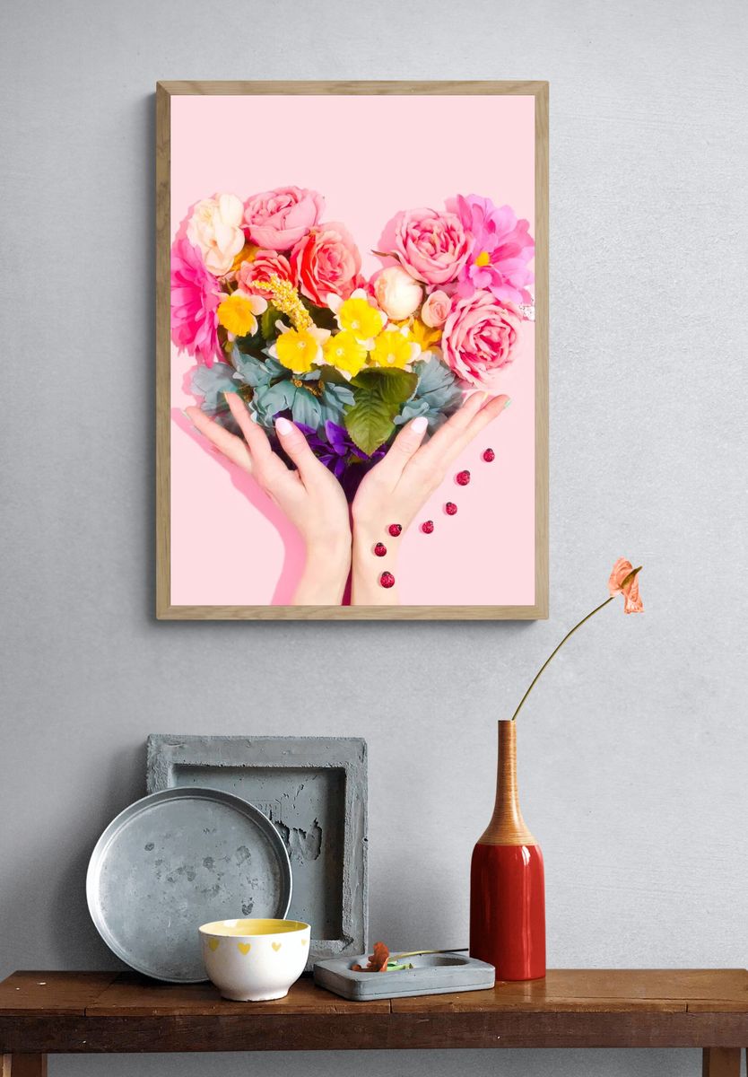 Rainbow flower heart. — room view 3