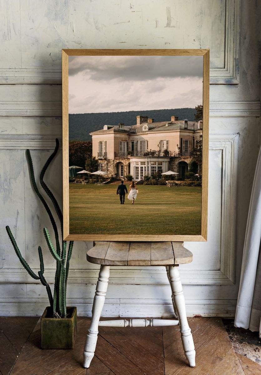 Elegant Estate Wedding Photography Poster. — room view 1