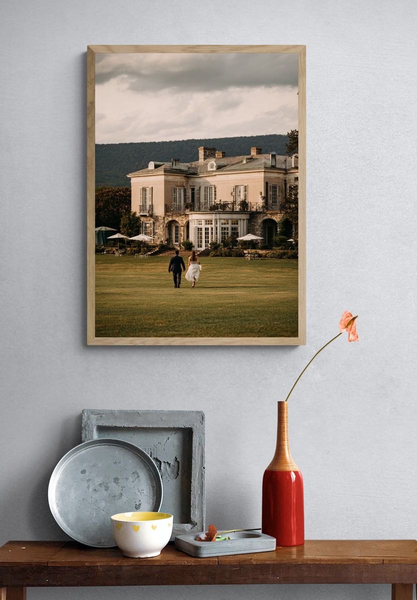 Elegant Estate Wedding Photography Poster. — room view 3