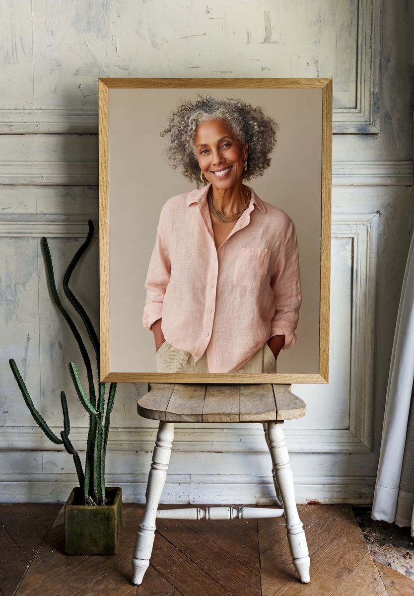 Smiling Woman Portrait — Photography Print. — room view 1