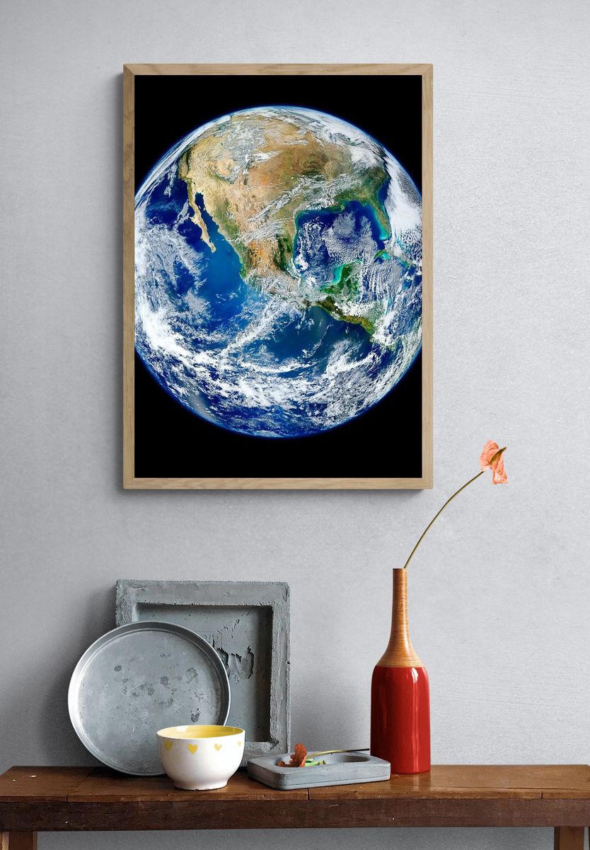 Amazing image Earth. Original NASA. — room view 3