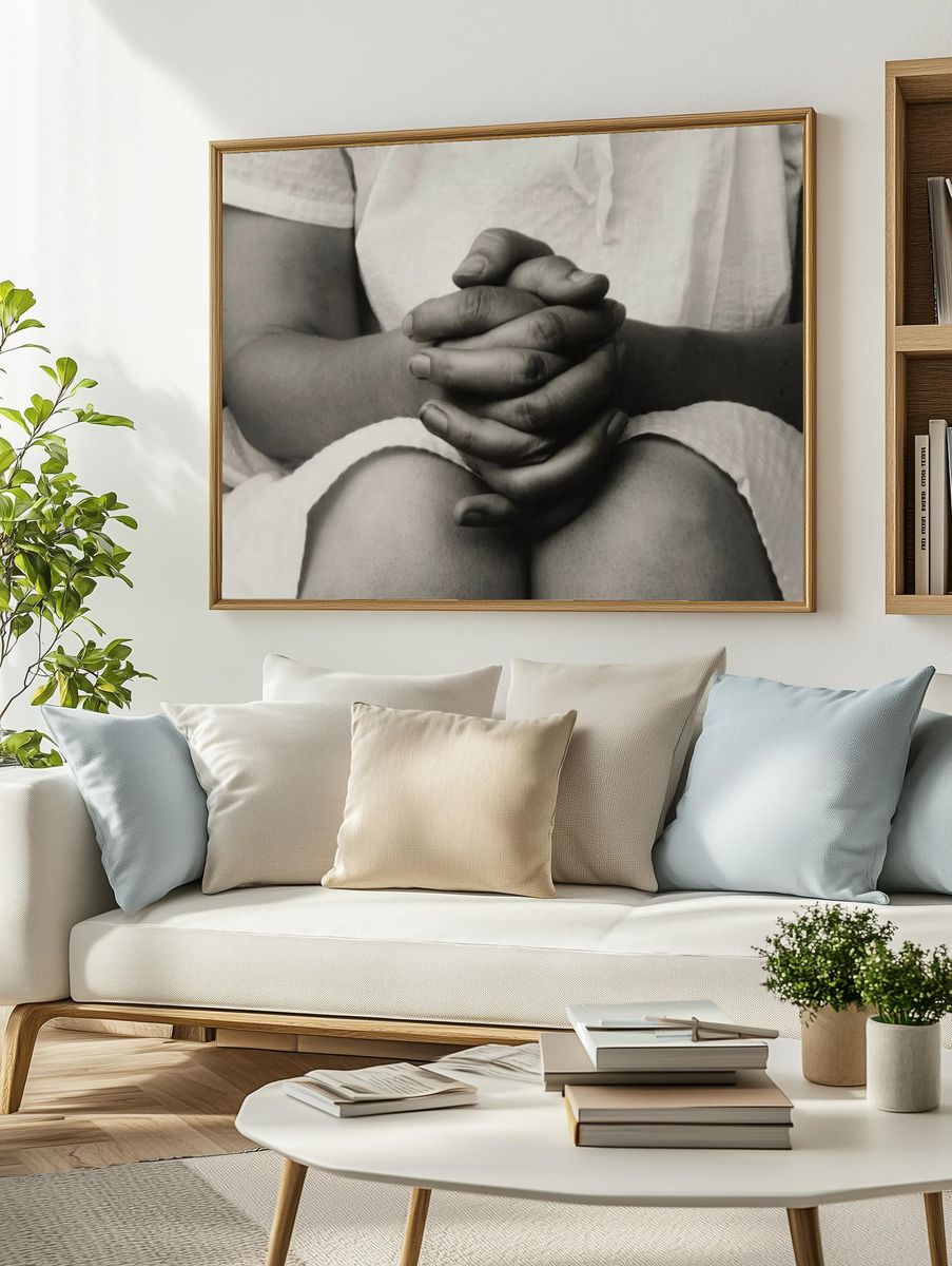 Georgia O’Keeffe by Alfred Stieglitz (1933) — Art Print. — room view 2