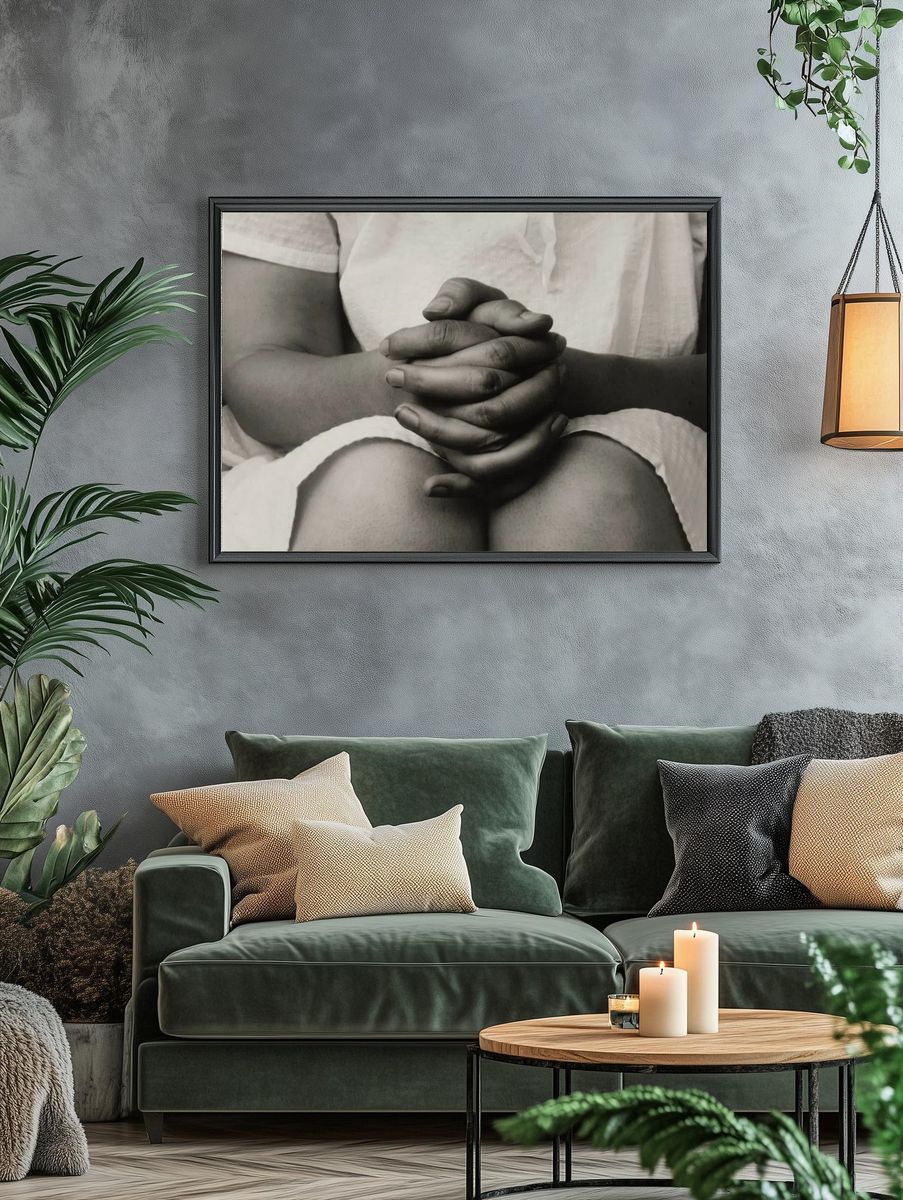Georgia O’Keeffe by Alfred Stieglitz (1933) — Art Print. — room view 4